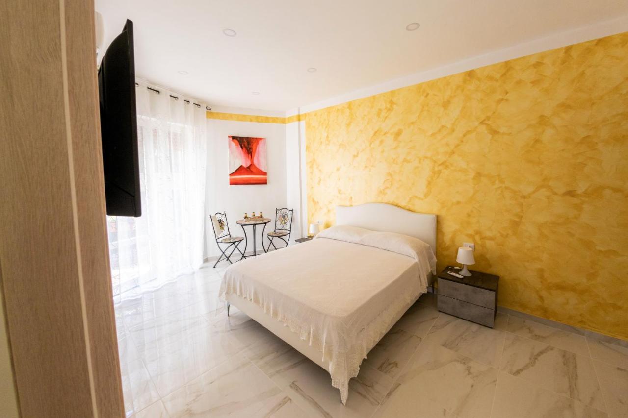 B&B Mary Sant'Elia Napels Buitenkant foto