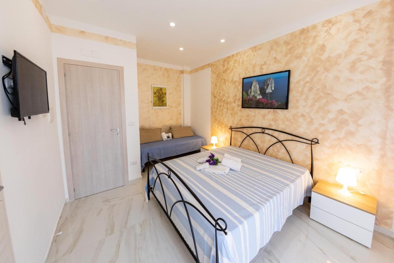 B&B Mary Sant'Elia Napels Buitenkant foto