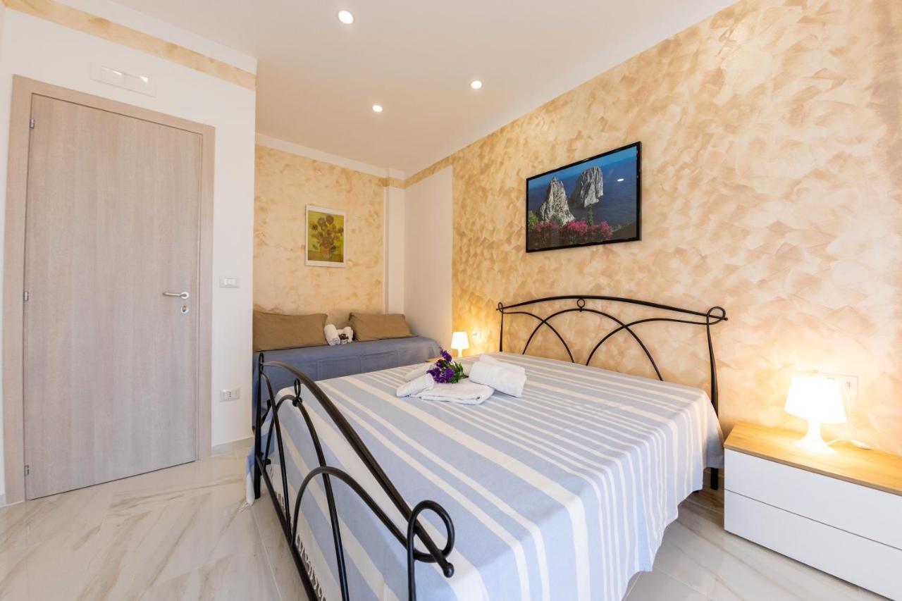 B&B Mary Sant'Elia Napels Buitenkant foto