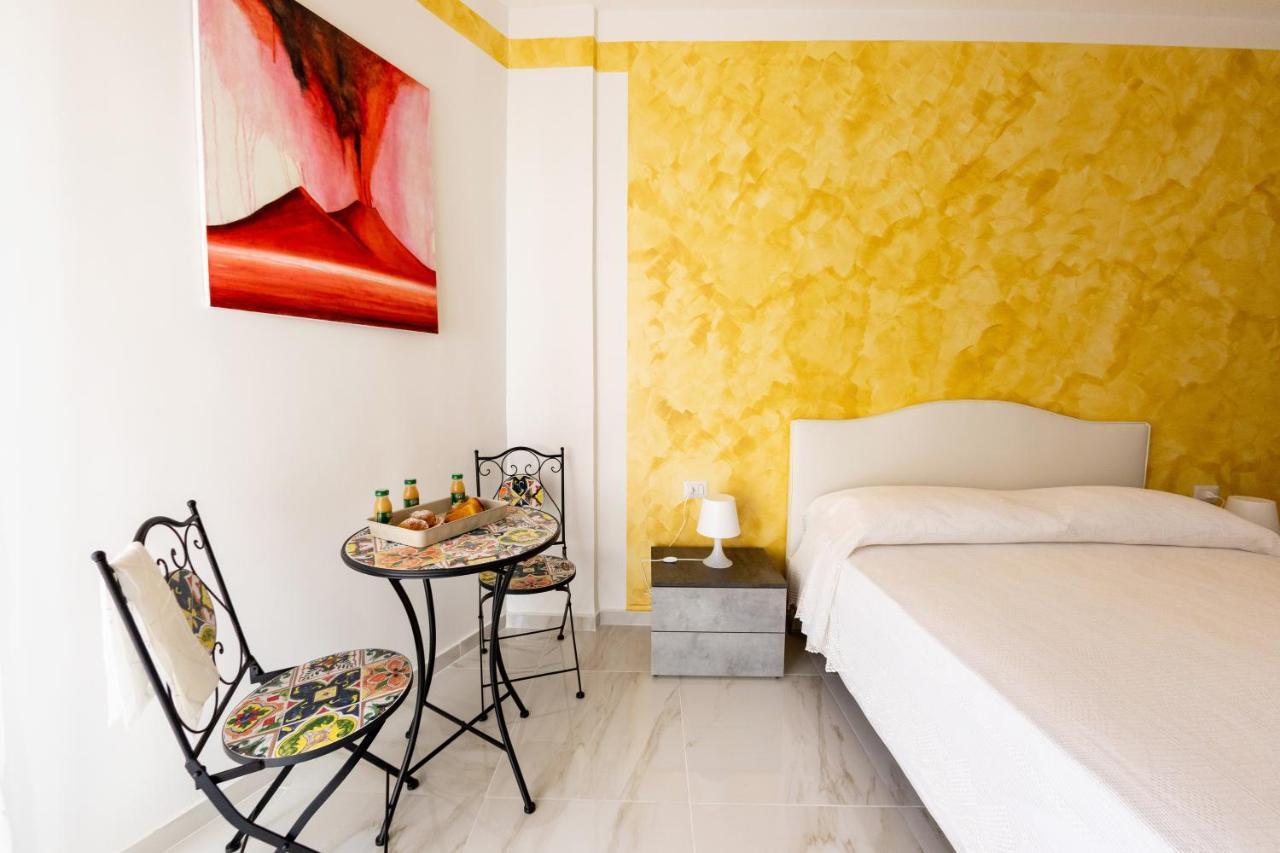 B&B Mary Sant'Elia Napels Buitenkant foto