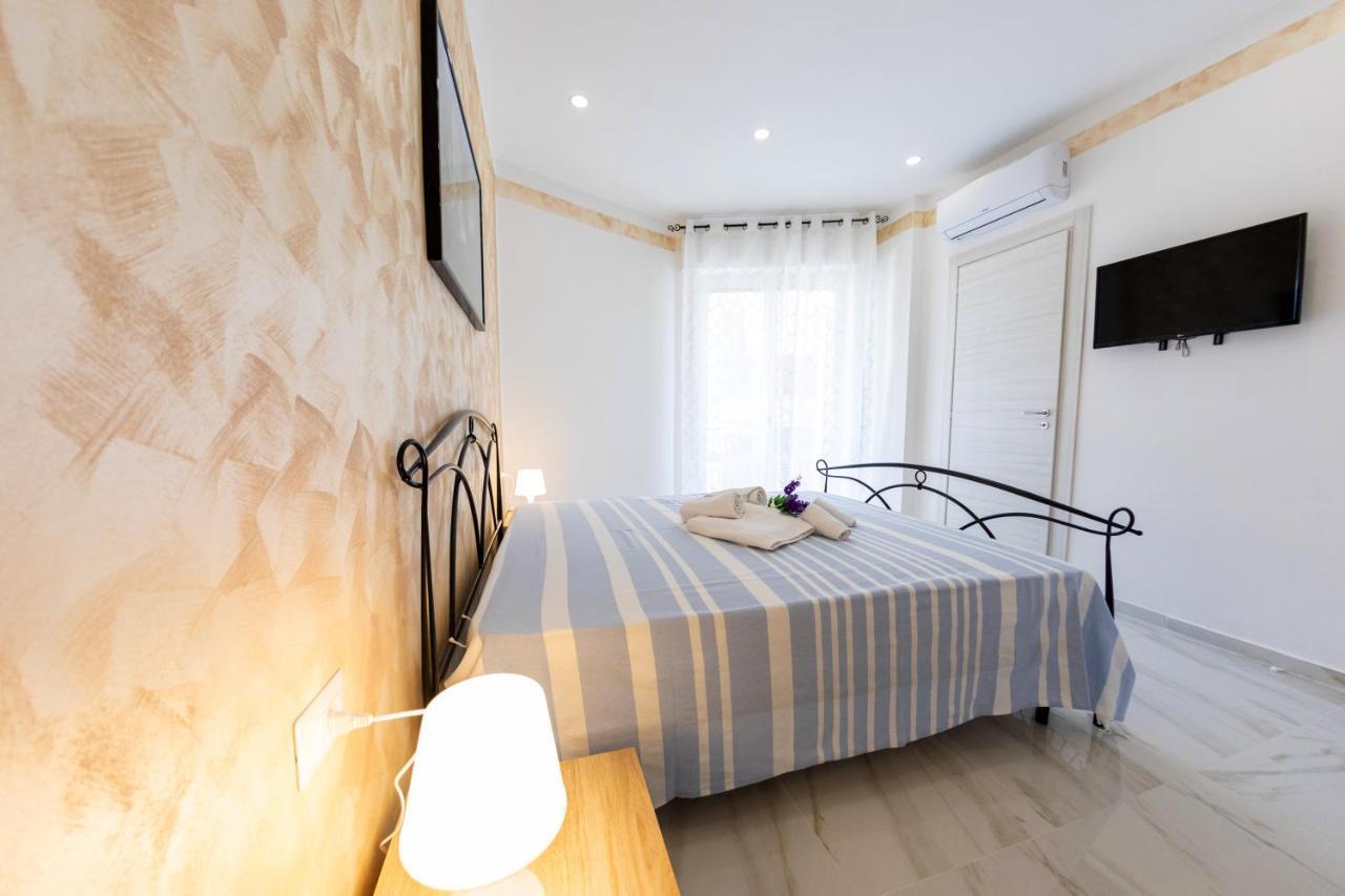 B&B Mary Sant'Elia Napels Buitenkant foto