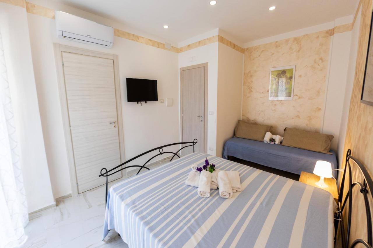 B&B Mary Sant'Elia Napels Buitenkant foto